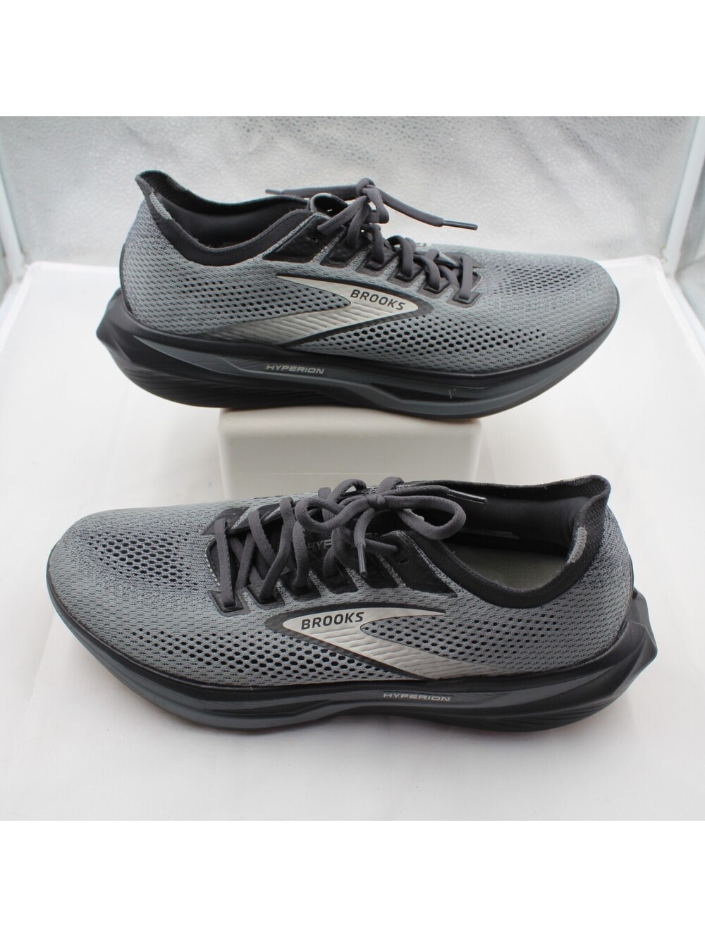 Brooks Hyperion 3 Mens Size 12 Athletic Road Running Shoes Primer Gray Black